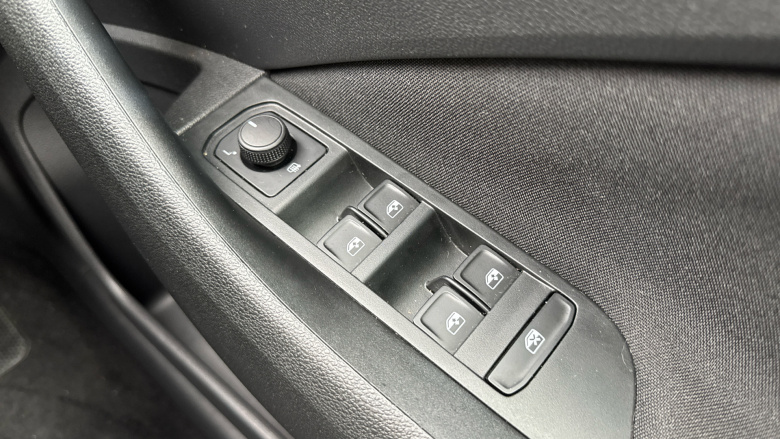 Skoda Kamiq 1.0 TSI 110 SE 5dr Petrol Hatchback